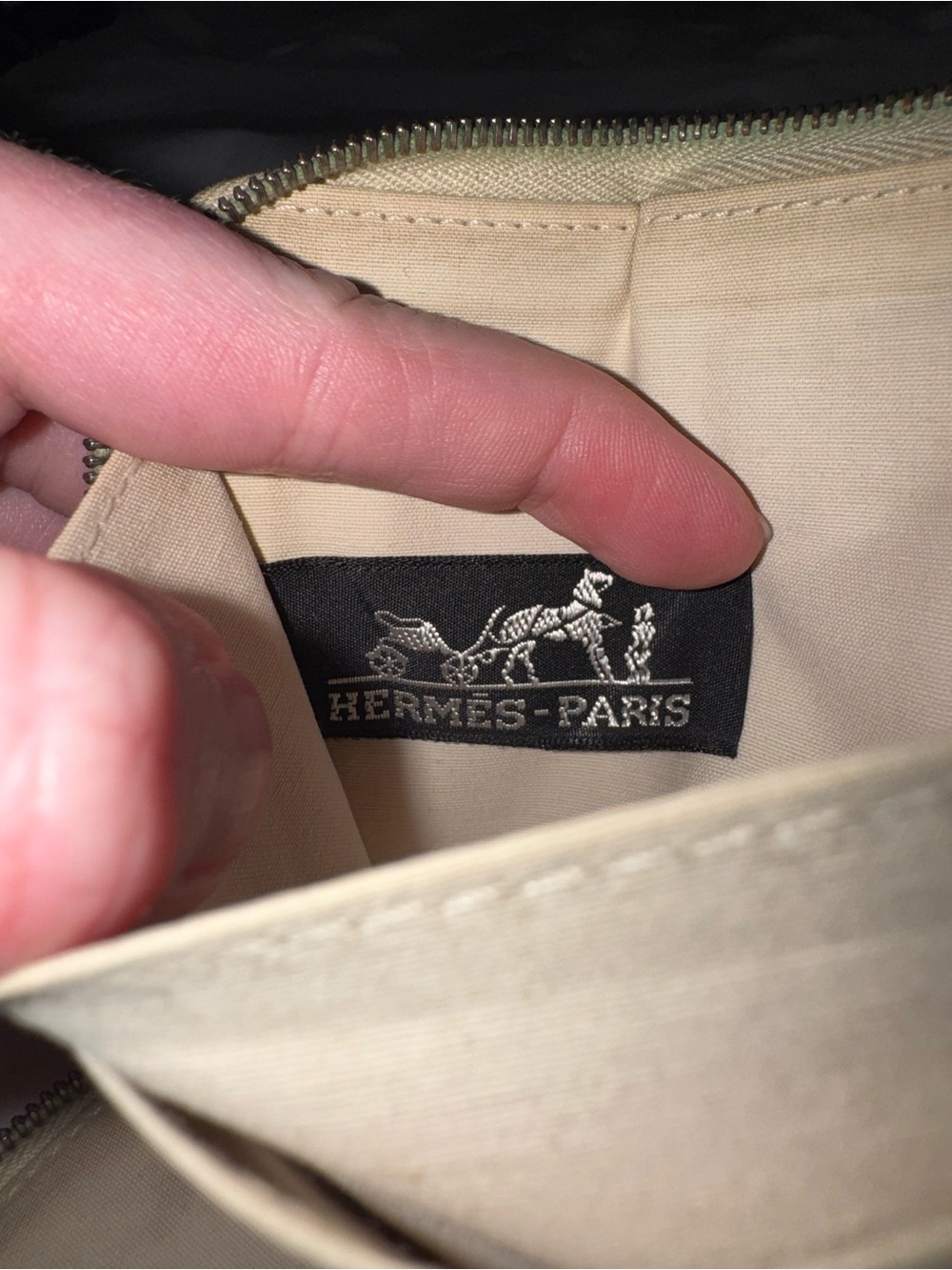 Hermès AUTHENTIC Herline Zip Around Wallet - Picture 14 of 16